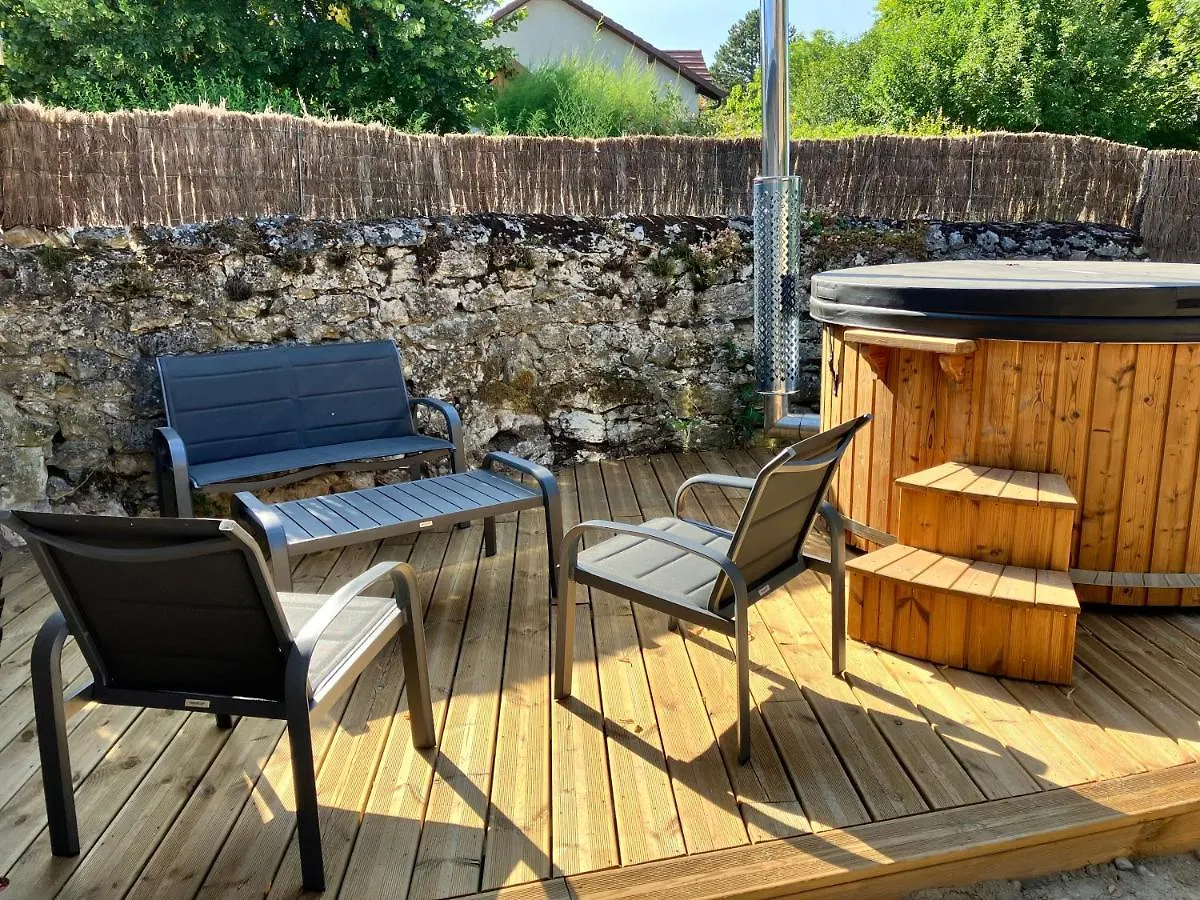 Maison Boheme Avec Bain Nordique Ceyzerieu