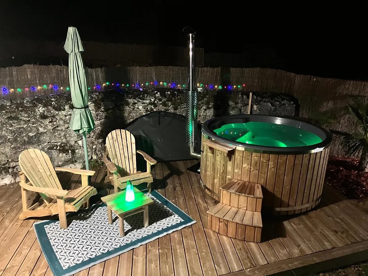 Maison Boheme Avec Bain Nordique Ceyzerieu